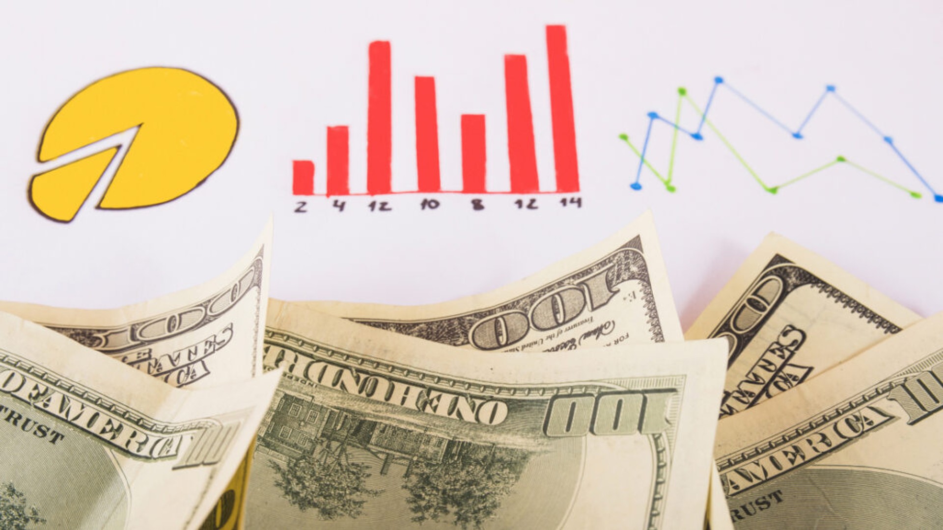 Sân vận động với ánh đèn rực rỡ và biểu đồ phân tích thể thao